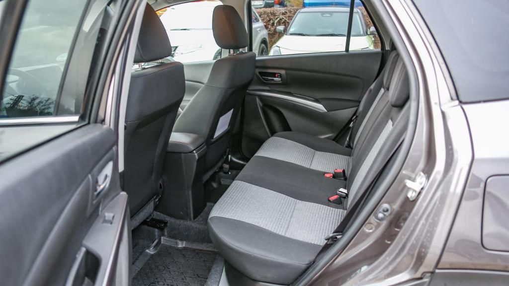 Autohaus Zimpel & Franke - Suzuki S-CROSS 1.4 COMFORT ALLGRIP +LED+ALLRAD+SHZ - Bild 7 Autohaus Zimpel & Franke - Suzuki S-CROSS 1.4 COMFORT ALLGRIP +LED+ALLRAD+SHZ - Bild 7