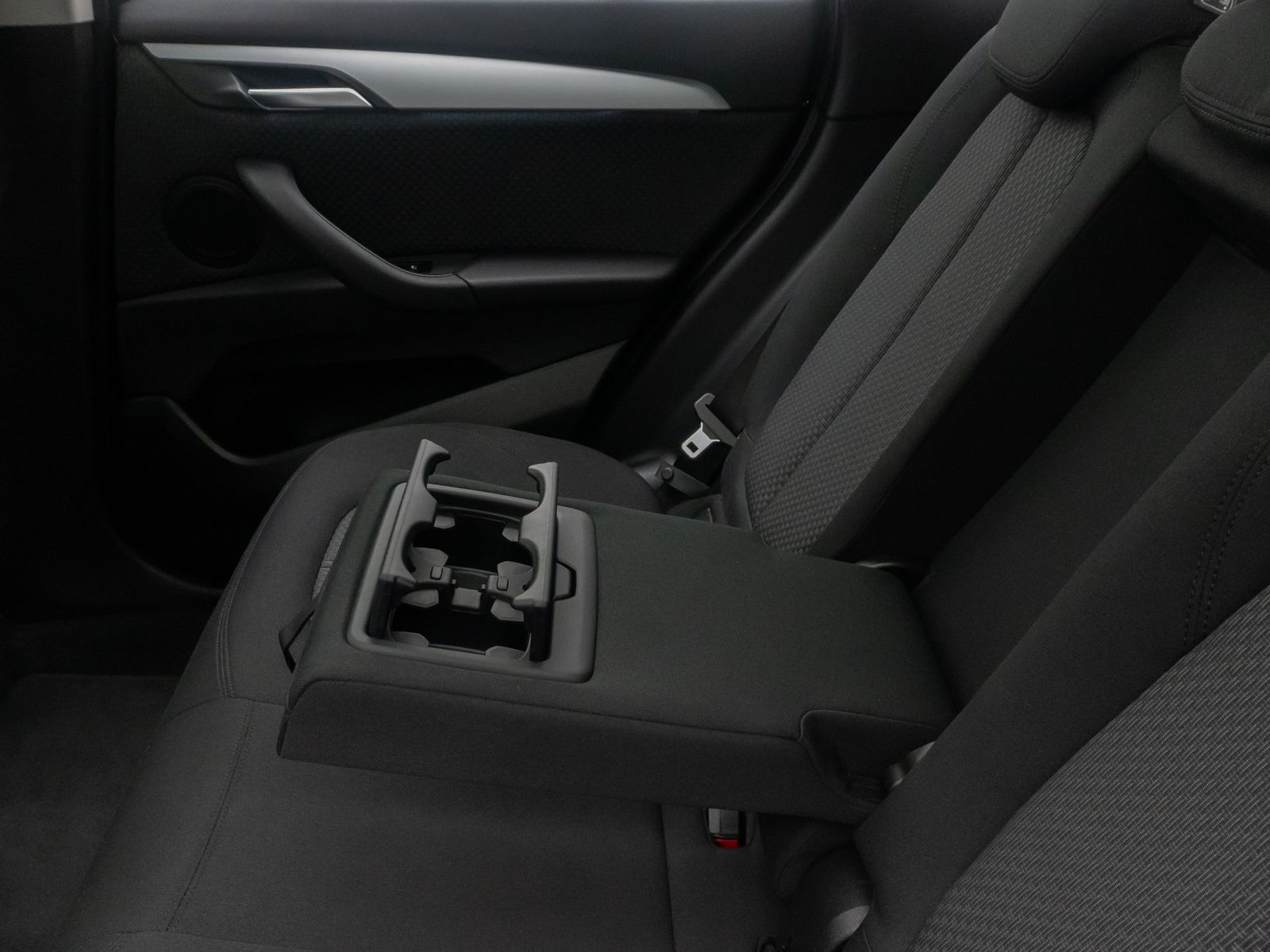 Fahrzeugabbildung BMW X1 xD25e GeschwindigReg DAB Kamera LED Panorama