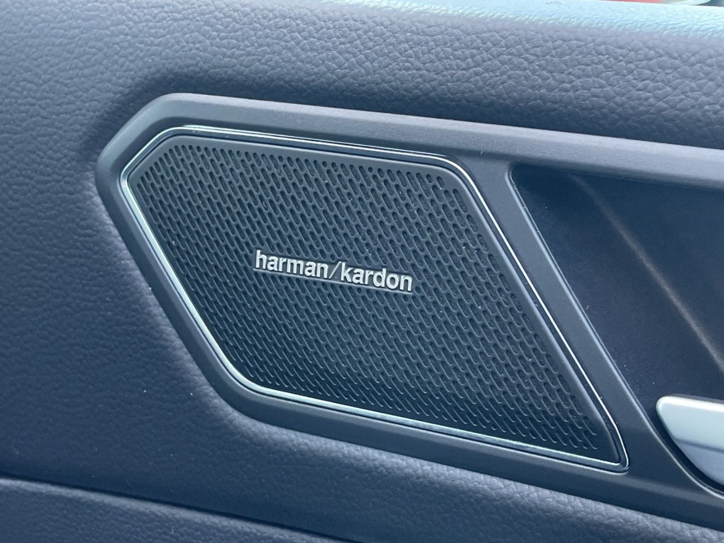 Tiguan Allspace 2.0 TDI DSG Elegance 4Motion HUD