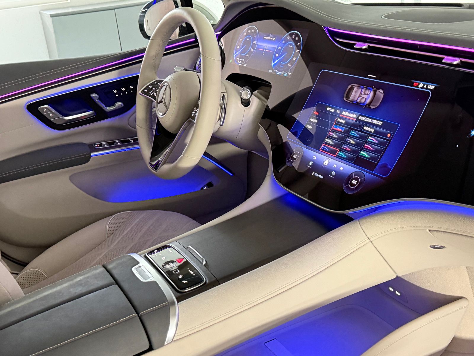 Fahrzeugabbildung Mercedes-Benz EQS EQS 580 4Matic/BURMESTER/HuD/PANO/98,5% SOH