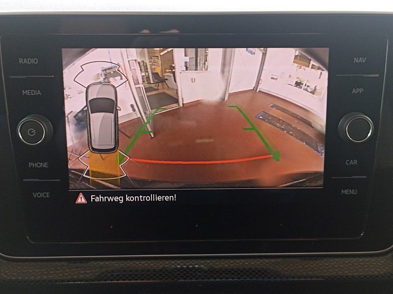 Fahrzeugansicht 15 Fahrzeugabbildung Volkswagen T-Cross 1.5 TSI R-Line DSG 1 AHK+MATRIX+NAVI+TRA