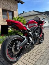 Honda Cbr650r guter Zustand, viele Extras! - HONDA CBR 650