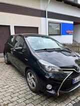Toyota Yaris 1,5-l-VVT-i Hybrid Comfort - Toyota Yaris mit Benzin-Antrieb: Limousine, Automatik, Klimaanlage