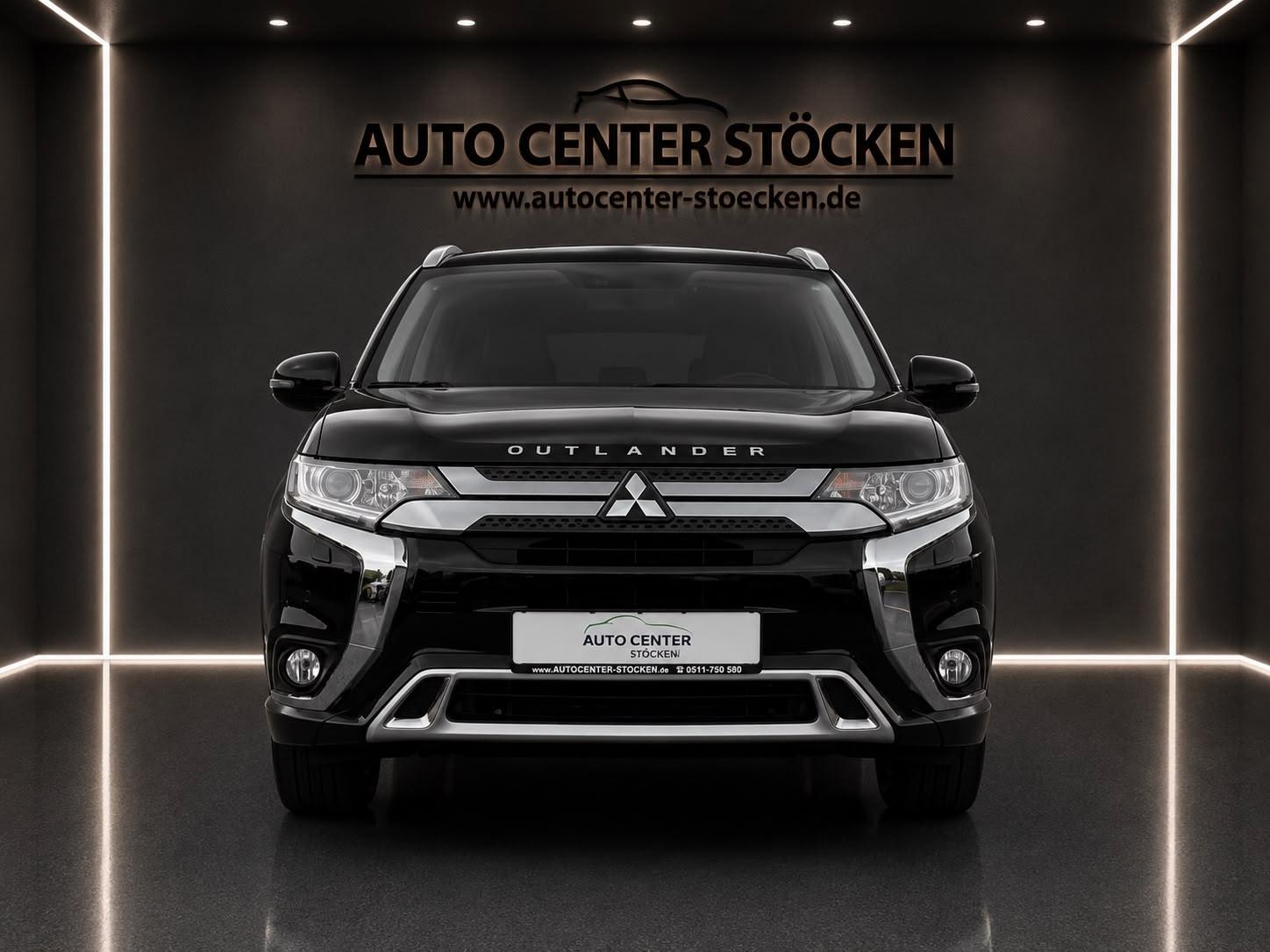 Mitsubishi Outlander PHEV Spirit 4WD KAMERA AHK NAVI LEDER