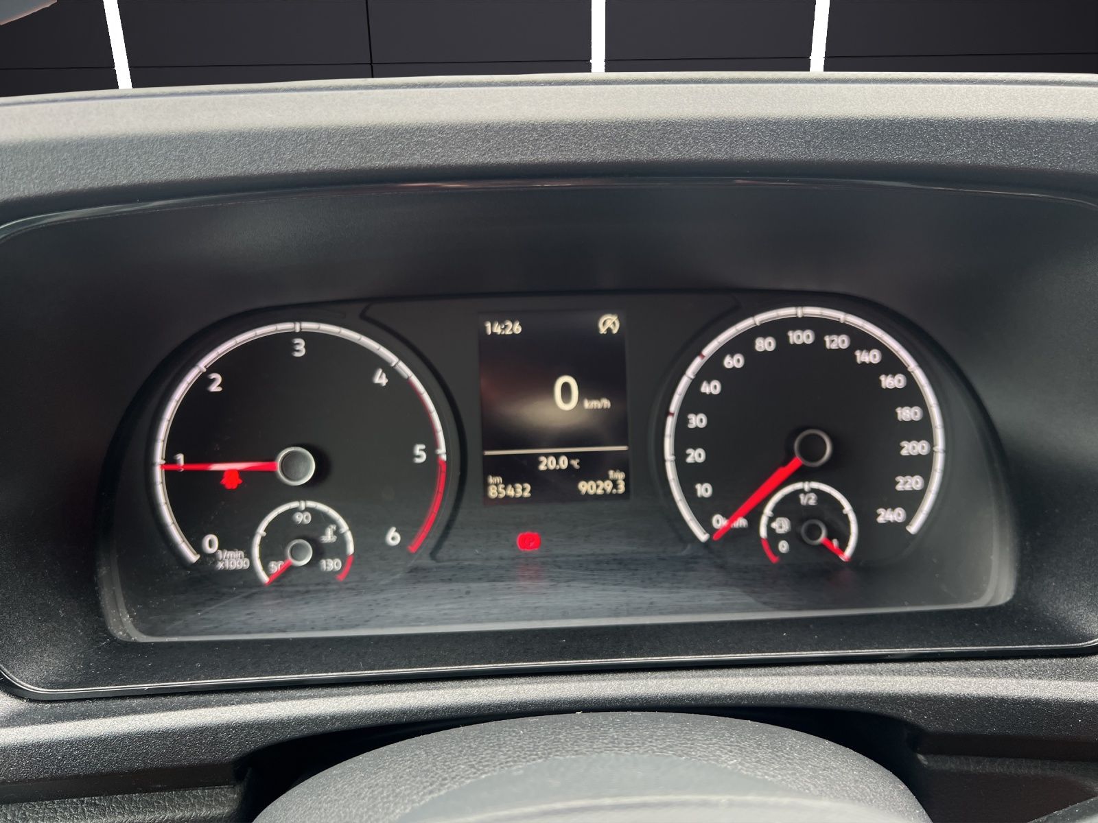 Fahrzeugabbildung Volkswagen Caddy Kombi TDI Maxi Basis 7-Si AHK GRA PDC