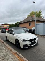 BMW F30 328i M Performance Automatik StzHz... - BMW 328 Performance Gebrauchtwagen