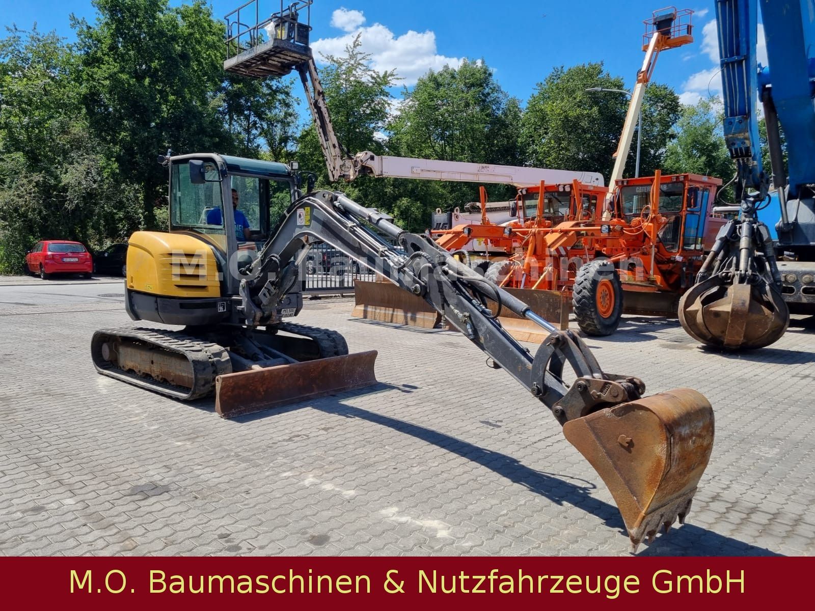 Fahrzeugabbildung Volvo ECR 48C / Hammerleitung