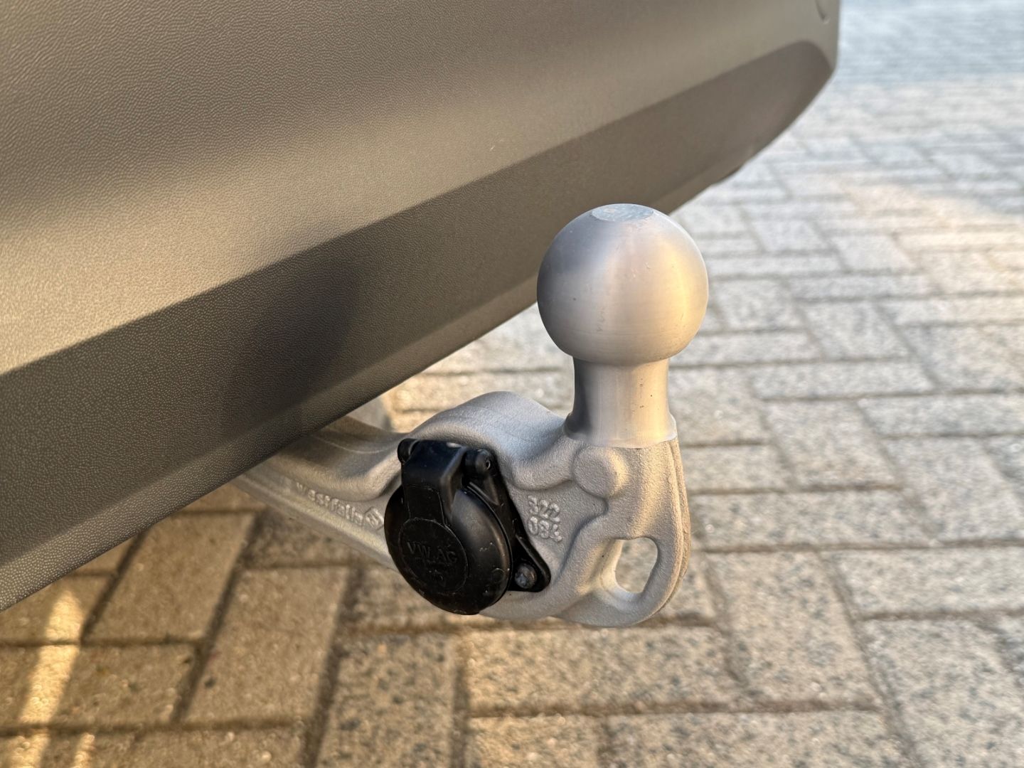 Fahrzeugabbildung Volkswagen Tiguan 1.5 eTSI 110 kW Life Navi Digitales Cockp