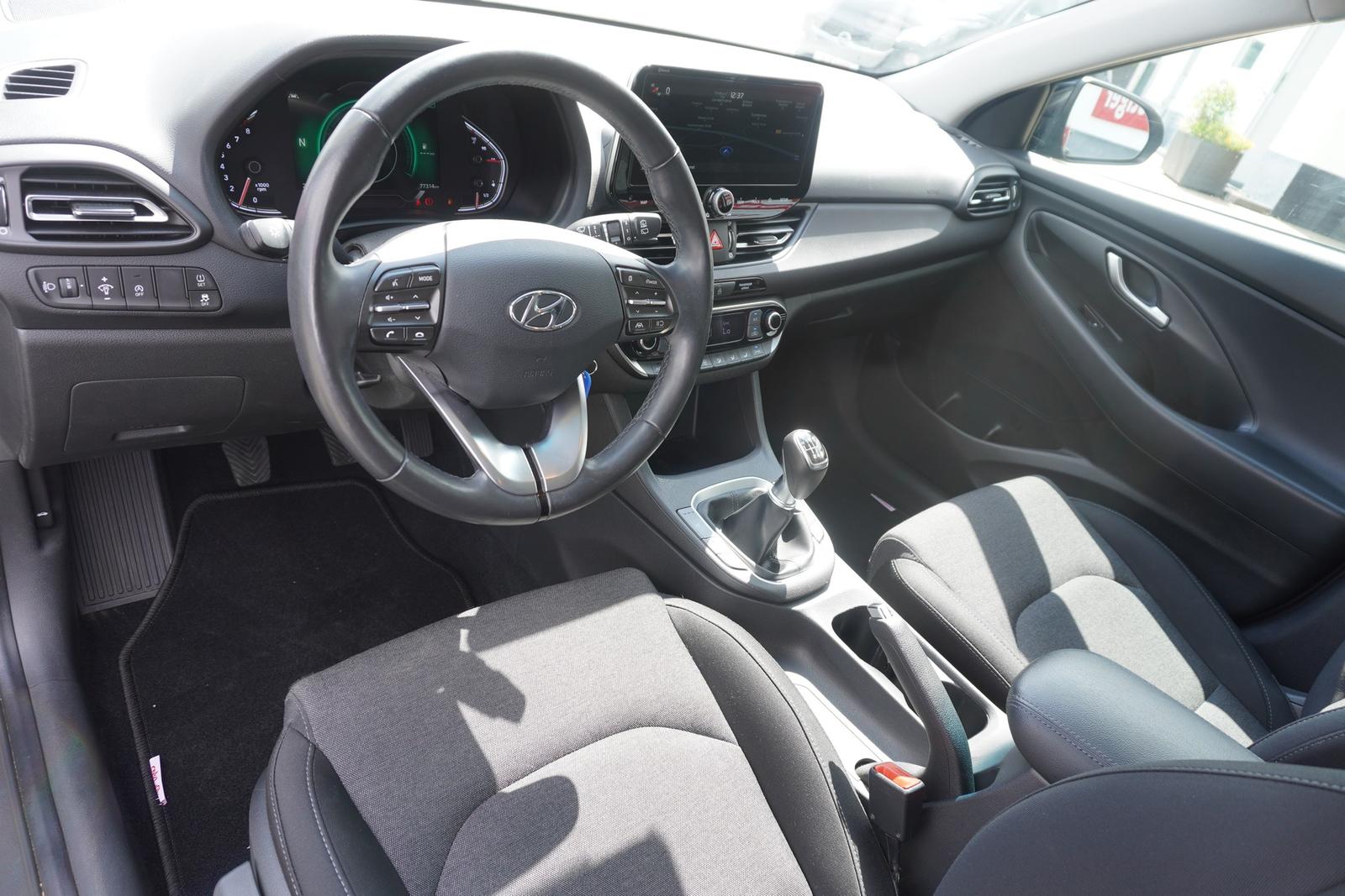 Hyundai i30 Kombi 1.0 T-GDI LED Navi Kamera PDC Tempomat