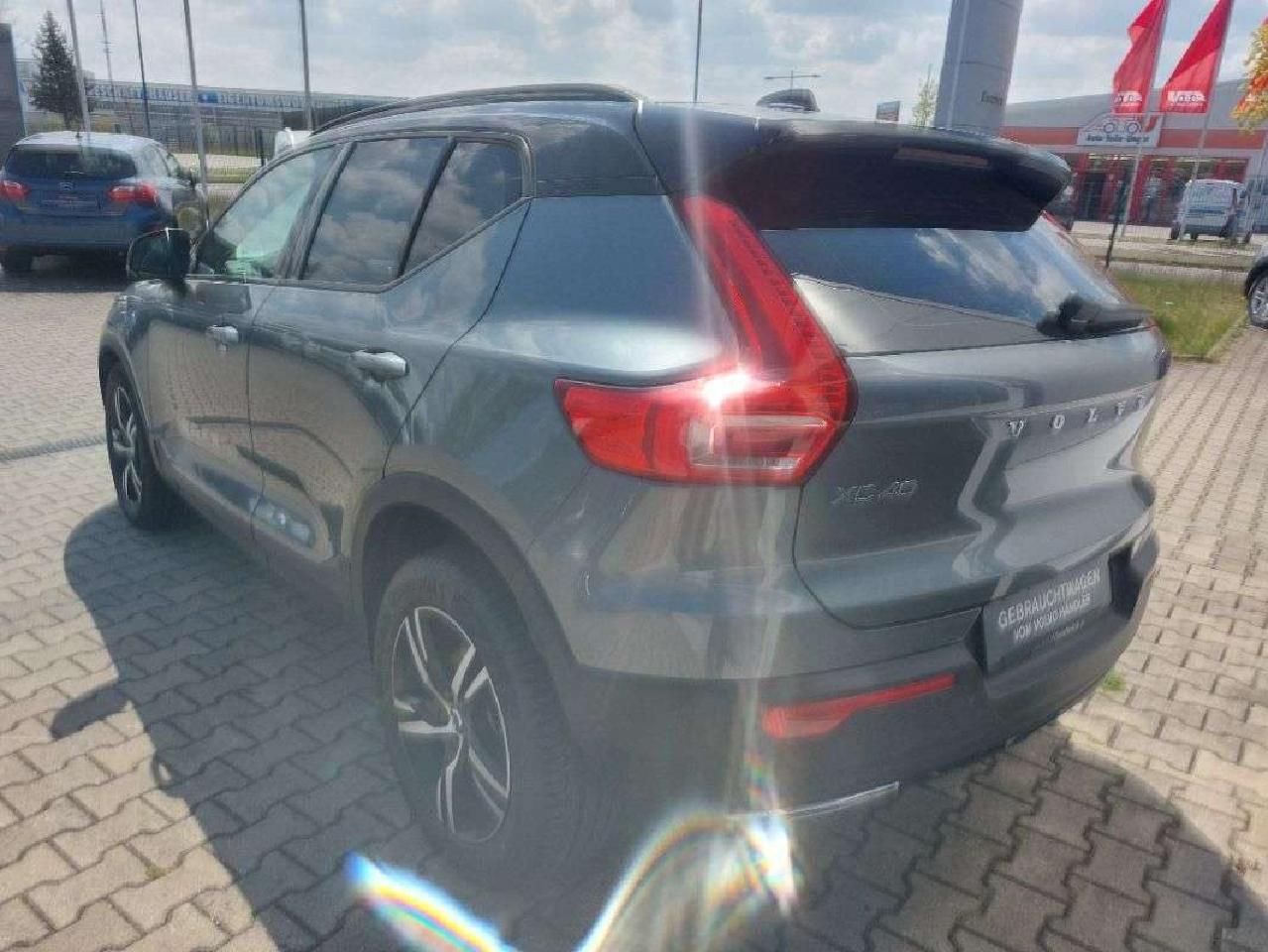 Fahrzeugabbildung Volvo XC40 R Design AWD*Winterpaket*LED
