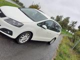 Seat Alhambra weiß Erstzulassung 12-2013 - Seat Alhambra SE mit Benzin-Antrieb