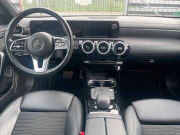 Mercedes CLA 200 Shooting Brake - 10
