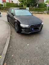Audi sportlicher A4 2.0 TFSI multitronic S line Avant - : Kombi, Sportliche