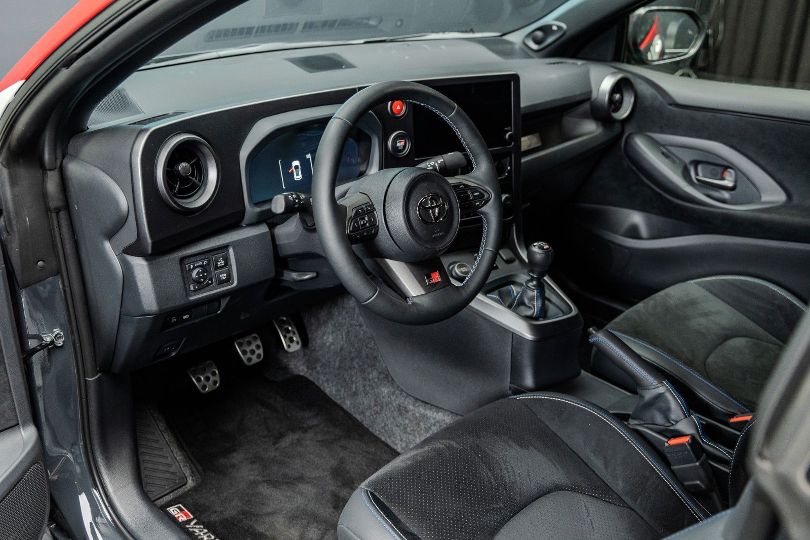 Fahrzeugabbildung Toyota Yaris 1.6-l-Turbo GR Rovanperä Edition
