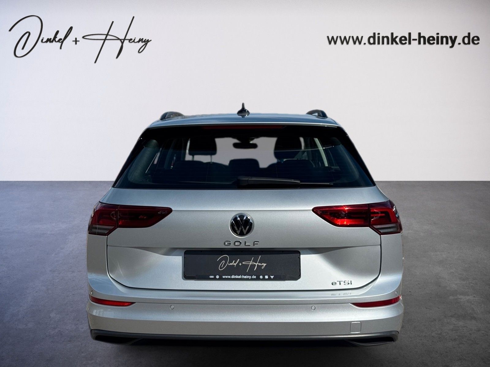 Fahrzeugabbildung Volkswagen Golf VIII Variant Life eTSI