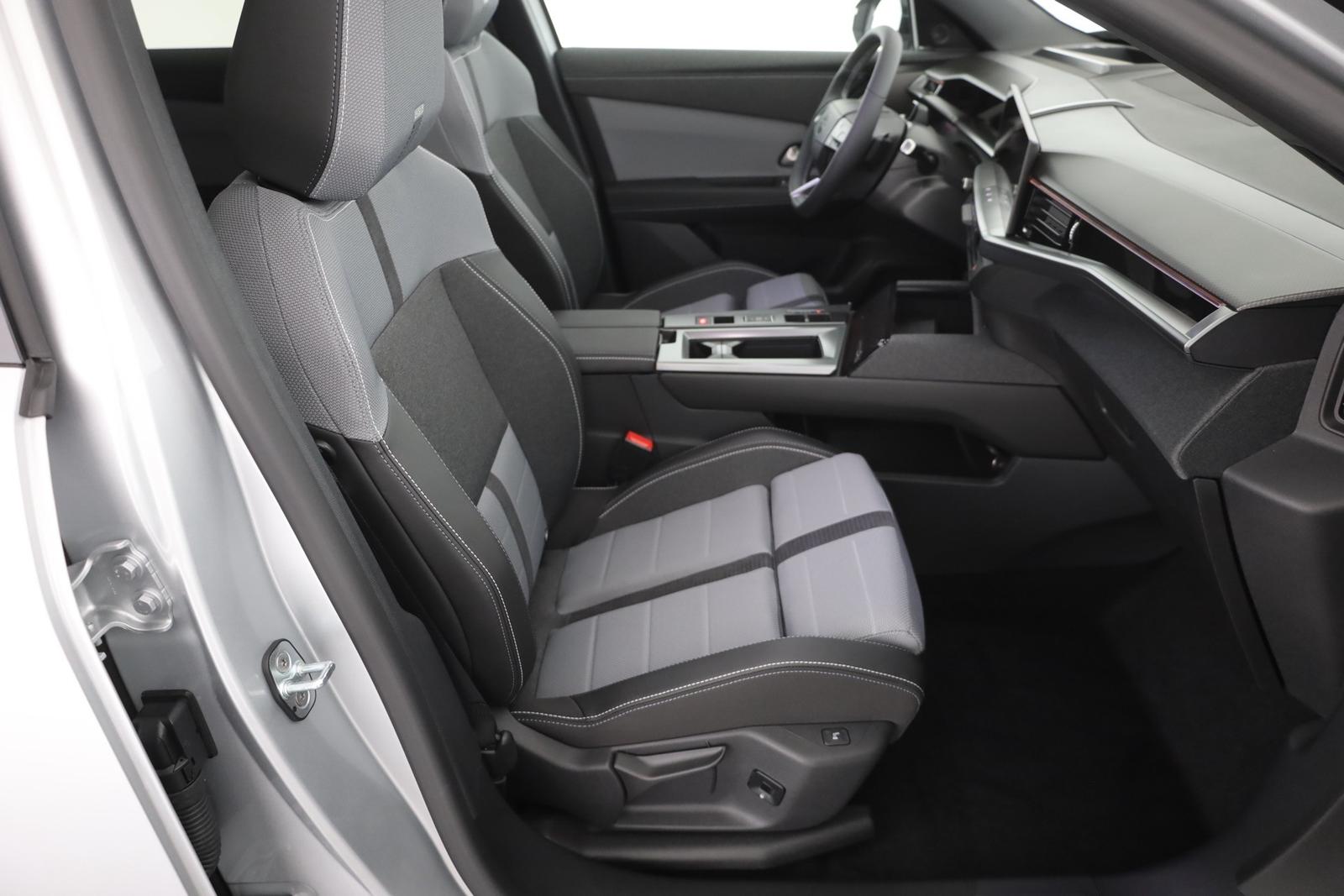 Opel Grandland Ultimate 1.2DI Turbo Hybrid Aut. Matri