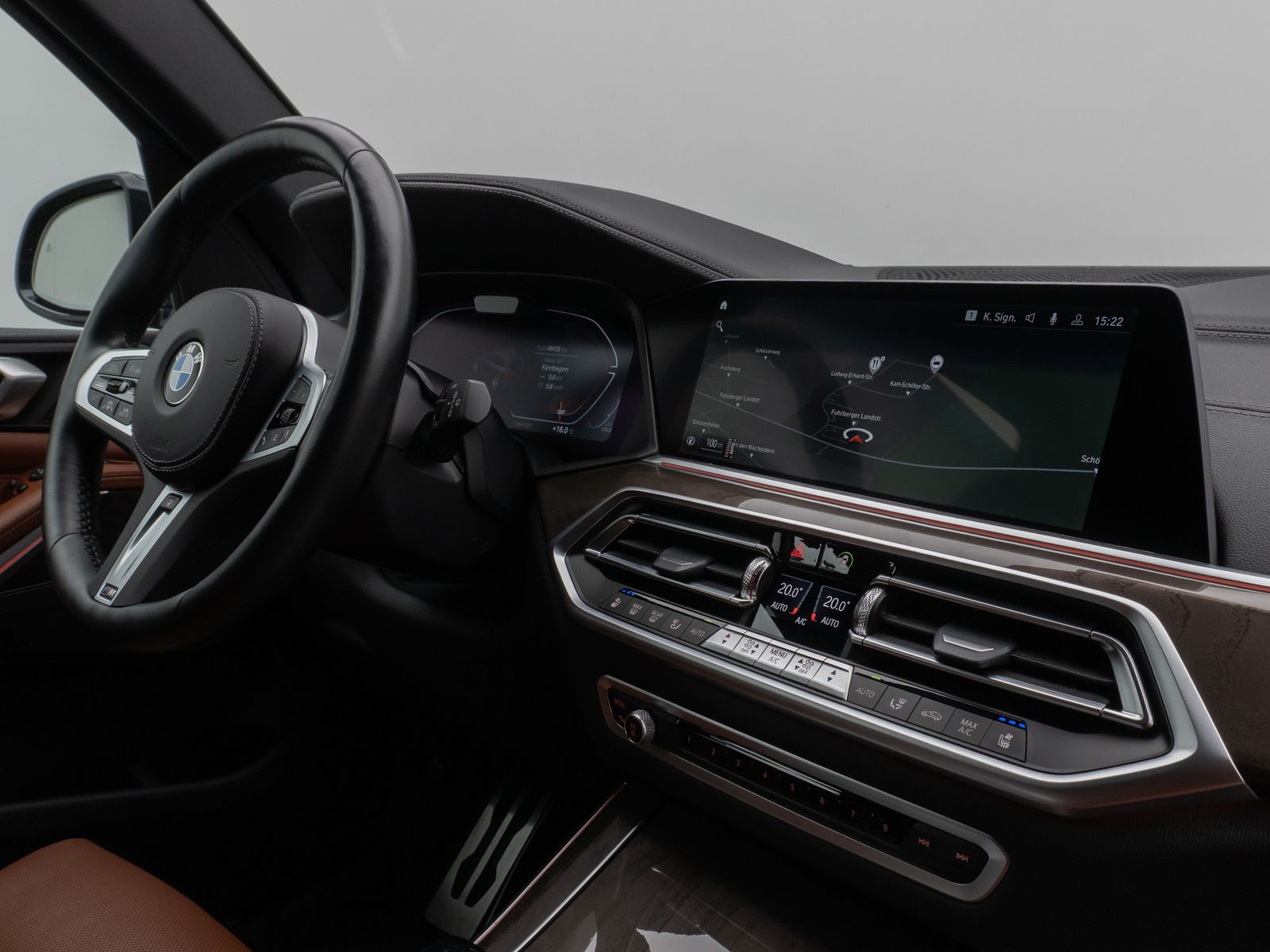 Fahrzeugabbildung BMW X5 xD30d M Sport Kamera Laser HUD DAB HiFi AHK