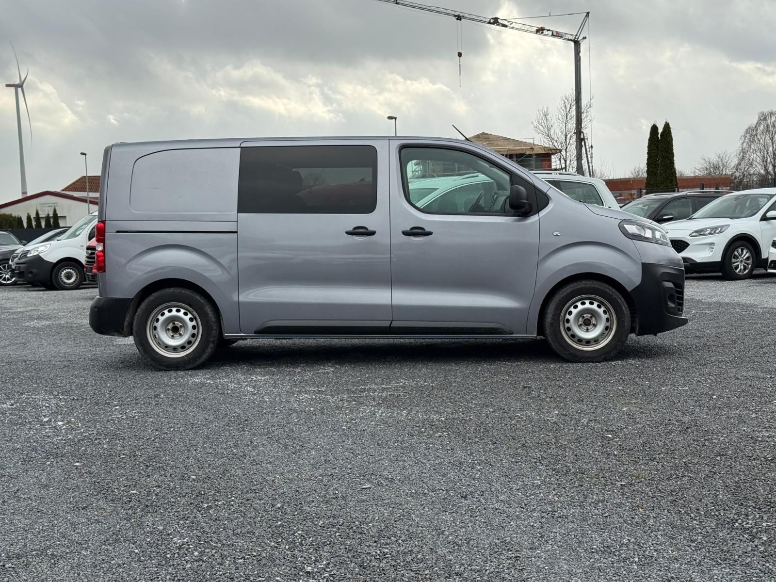 Opel Vivaro Edition M (L2) Doppelkabine LANG, 5-Sitze