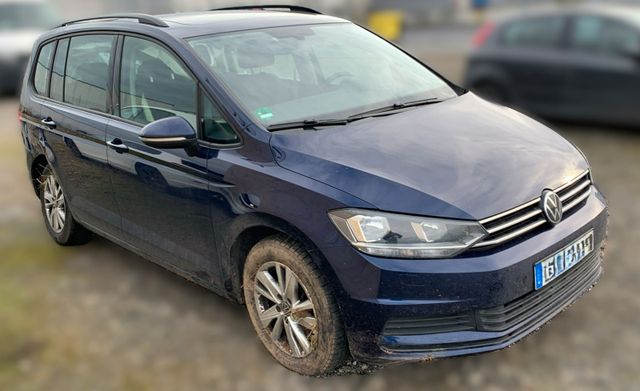 Volkswagen Touran 1.5 TSI OPF DSG Pano 7-Sitzer