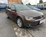 Volkswagen Jetta VI Highline 1.4TSI/LEDER/NAVI/2.HAND/TOP - Volkswagen Jetta: Vi