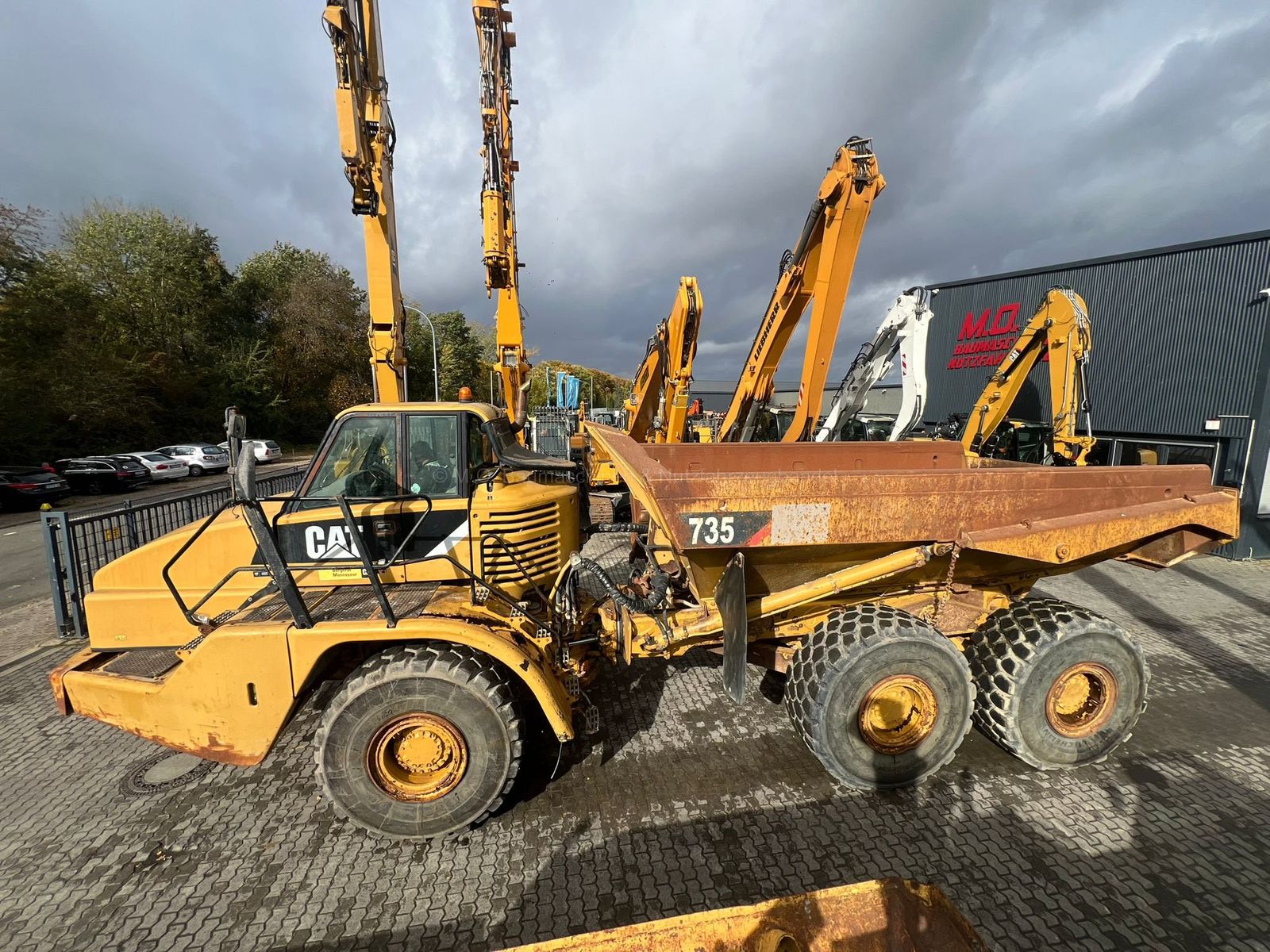 Fahrzeugabbildung CAT Caterpillar 735 E