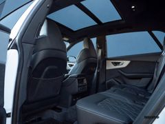 Audi Q8 – 32 / 33
