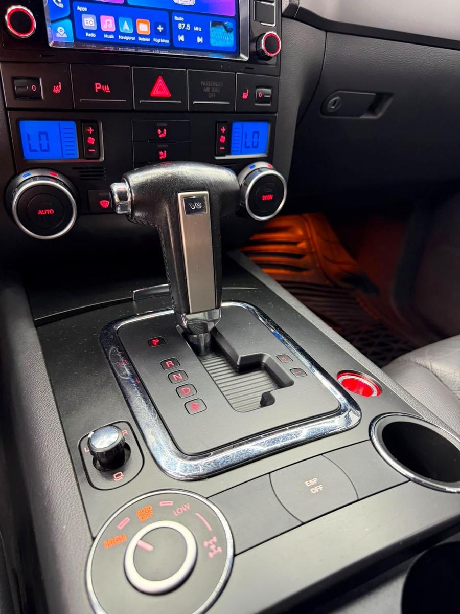 Volkswagen Touareg 2007 — photo 12