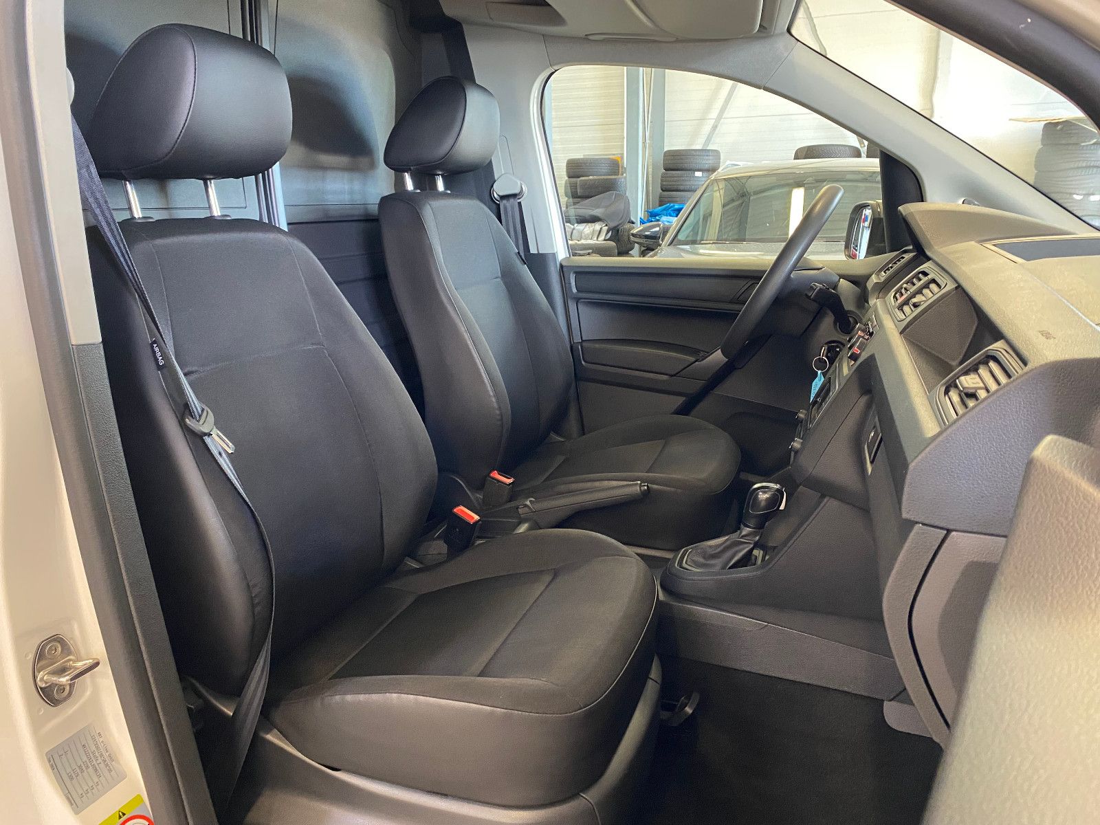 Fahrzeugabbildung Volkswagen Caddy Maxi ABT e Kasten Elektro DSG Klima PDC