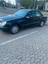 Mercedes-Benz Mercedes E 220 - gebrauchte Mercedes-Benz E 220 aus dem Jahr 2004