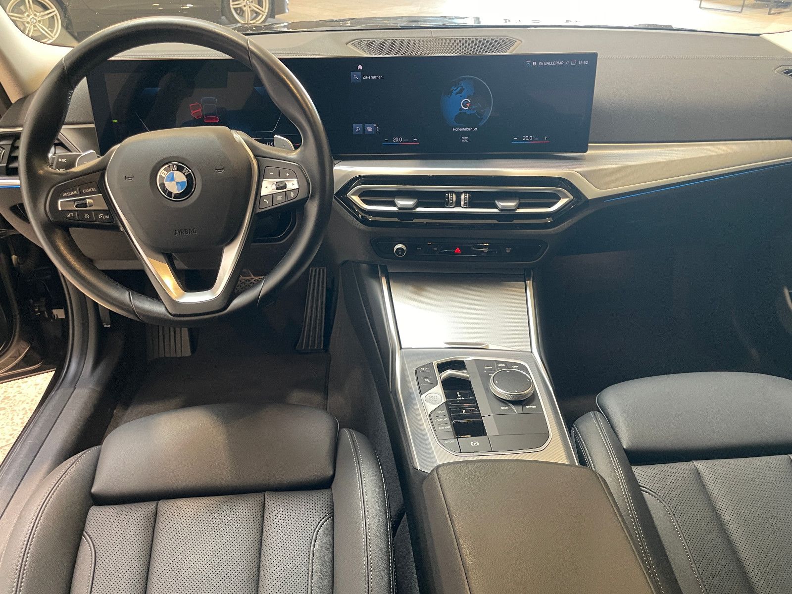 BMW 320d Touring Sport Sitze*Standheizung*H&K*R-CA M foto 9