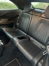 Mercedes-Benz E 300 Autom. - - Mercedes-Benz E 300 mit Benzin-Antrieb: Cabrio
