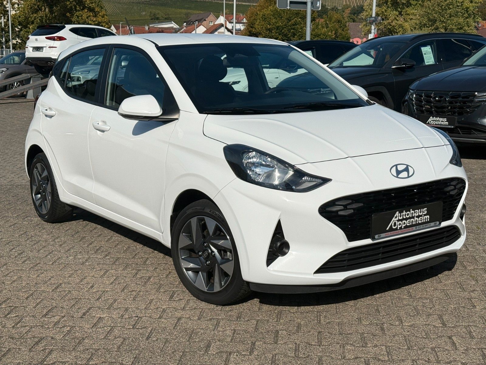 Hyundai i10 Trend*Navi+PDC*SHZ*FSE*ALU*AWR*