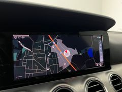 MERCEDES-BENZ E 350d / 4x4 / 1.HAND/ PANO / GARANTIE / LED / MERCEDES-BENZ E 350d / 4x4 / 1.HAND/ PANO / GARANTIE / LED /