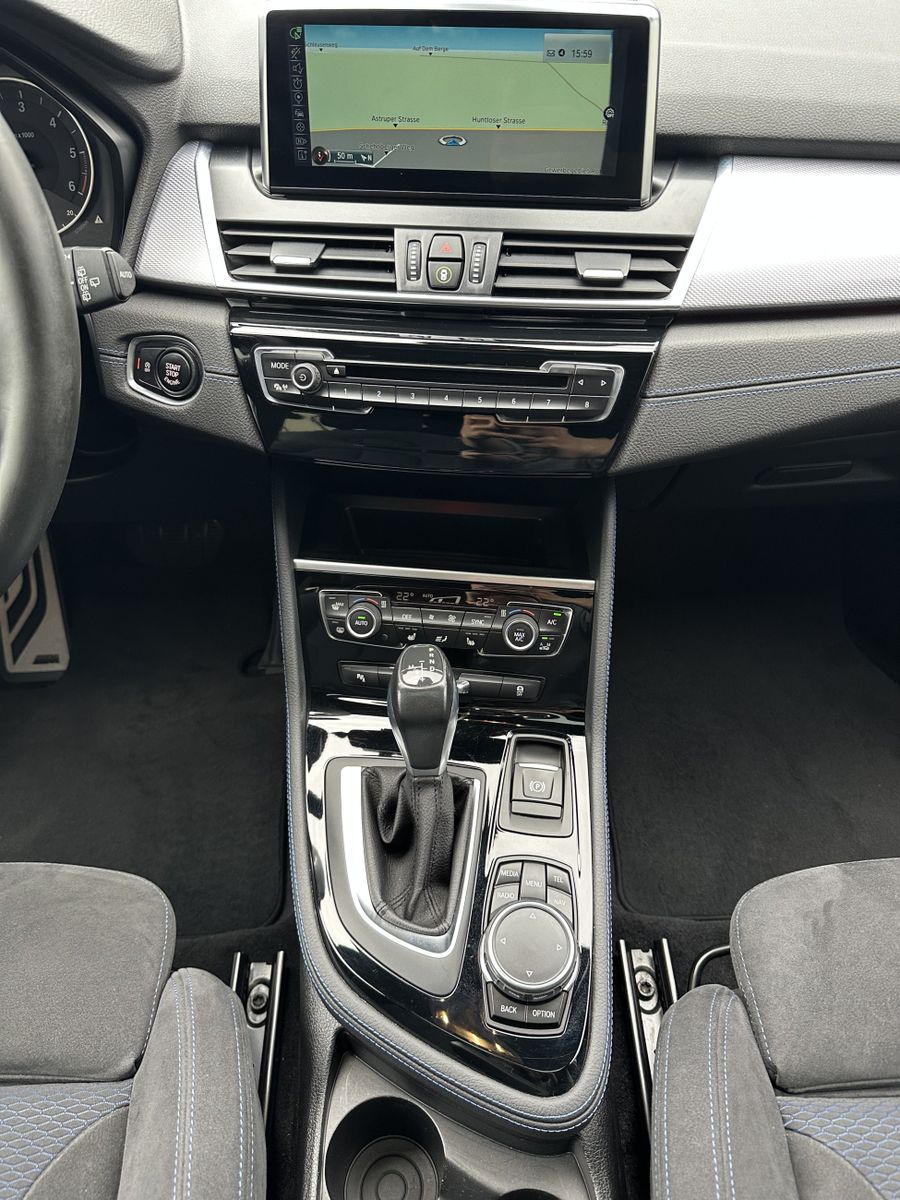 Fahrzeugabbildung BMW 220d Gran Tourer M-Sport NAV+LED+AHK+PANO+HIFI
