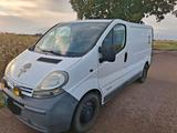 Nissan Primastar ähnlich Renault Trafic Op... - Nissan Primastar aus 2005