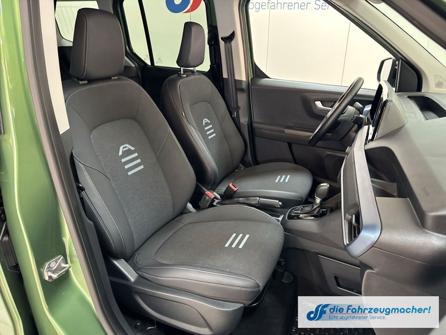 Fahrzeugabbildung Ford Tourneo Courier Active Navi ACC Klimaautom DAB S