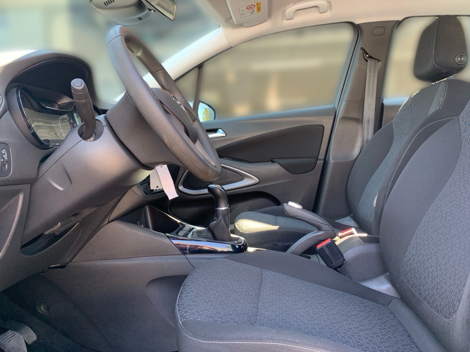 Fahrzeugabbildung Opel Crossland X 1.2 Selection S/S Parkpilot