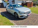 Mercedes-Benz A 180 URBAN/Leder/Rückfahrkamera/Garantie - Mercedes-Benz A 180 aus 2012