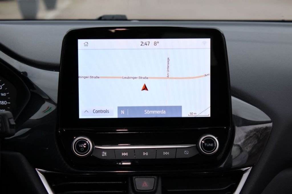 Fahrzeugabbildung Ford Puma Hybrid TITANIUM