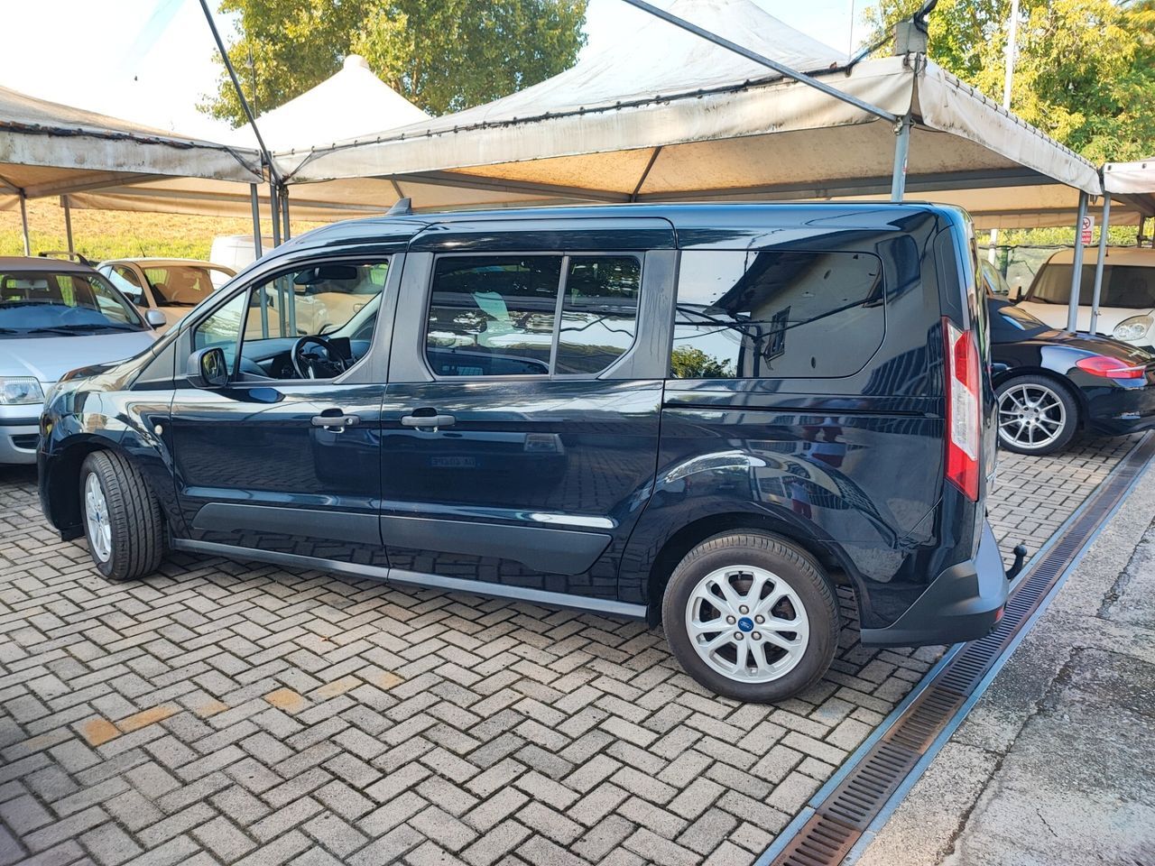 Ford Grand Tourneo Gancio Traino 7 Posti Euro 6 imagem 3