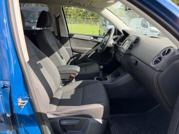 Volkswagen Tiguan - 8