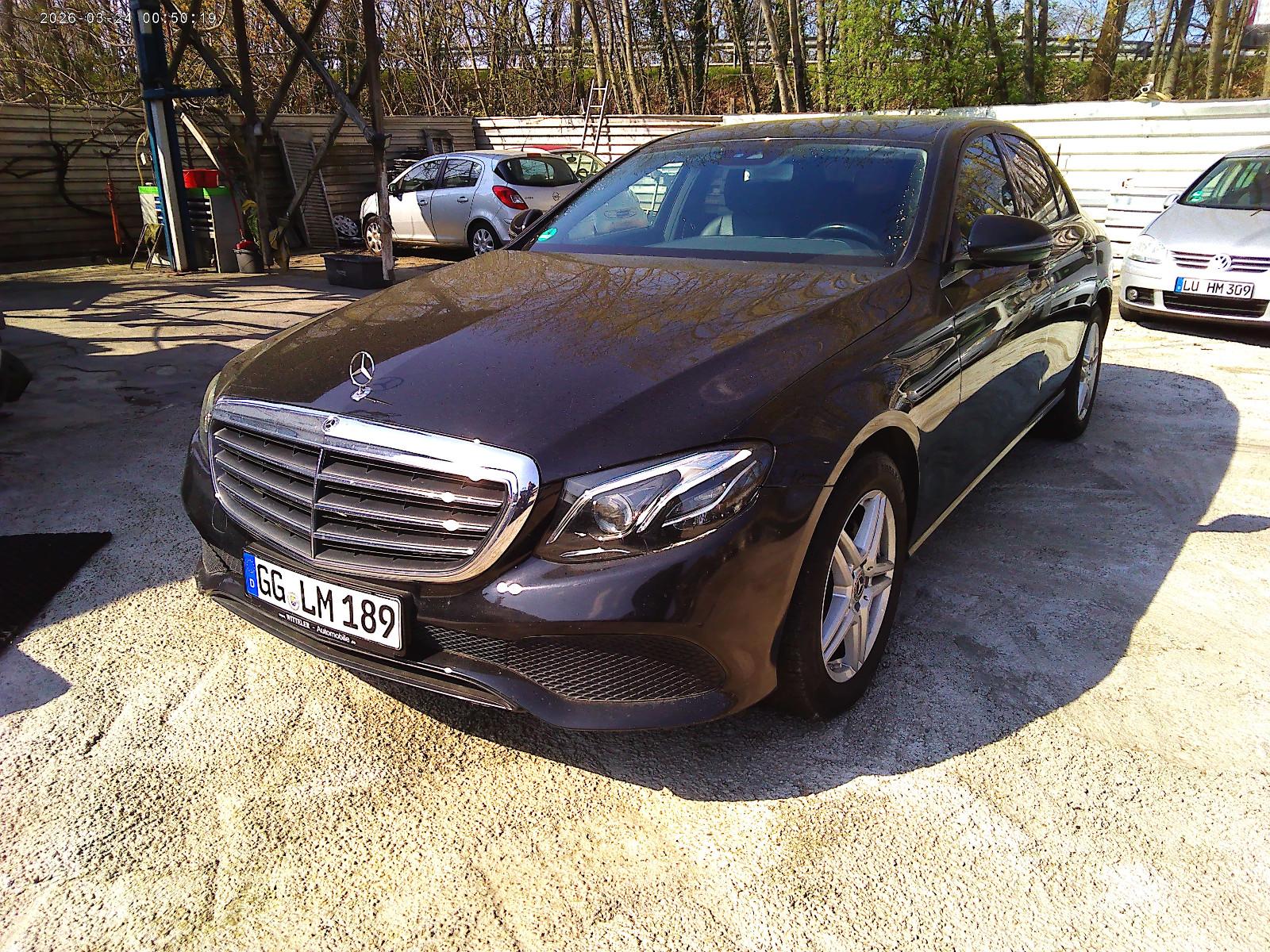 Mercedes-Benz E 200d AVANTGARDE Autom.KAMERA LED