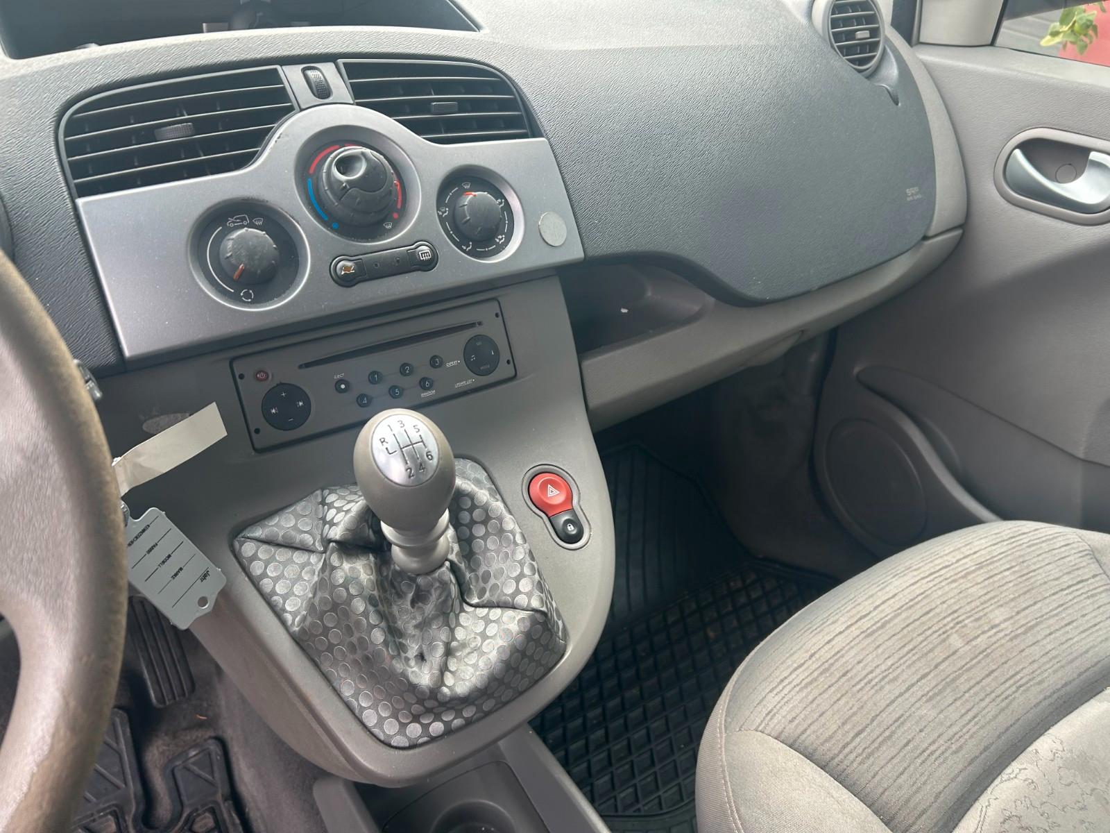 Renault Kangoo 2009 — photo 11