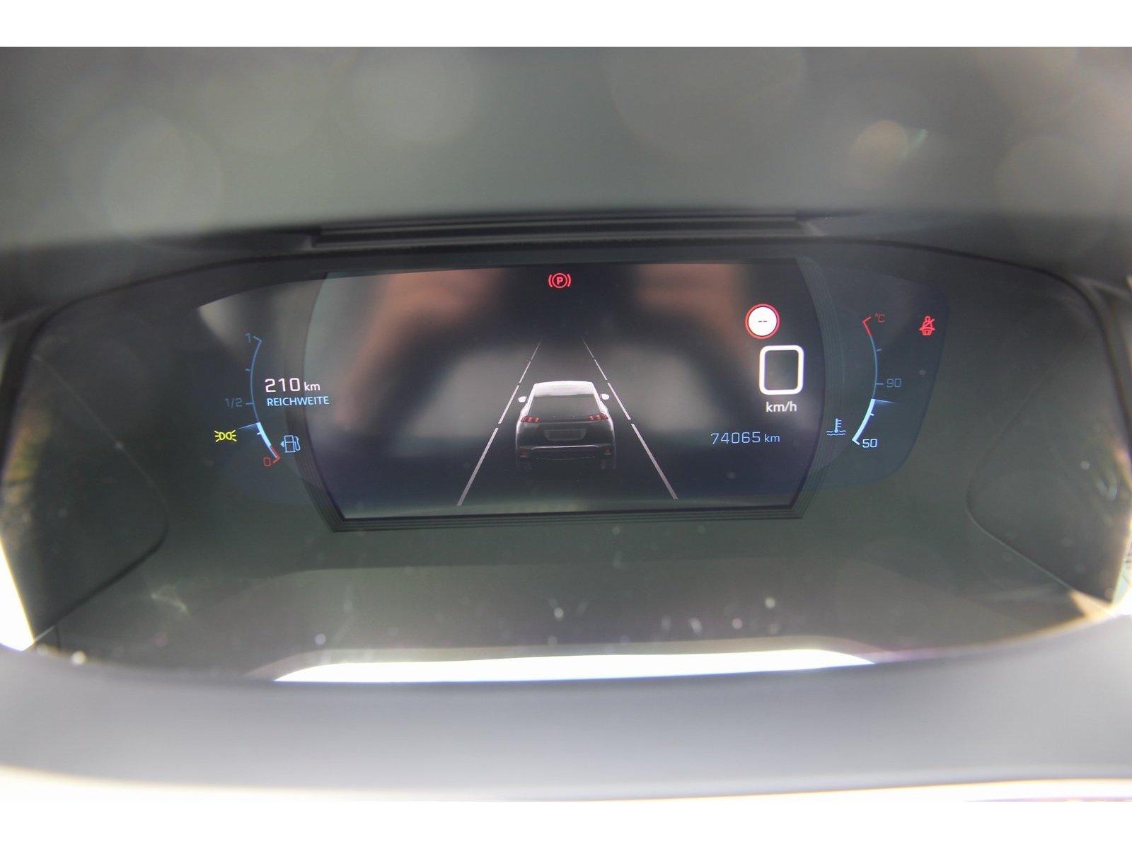 Peugeot 2008 Allure Pack BHDi 110 Navi SHZ RFK Carplay