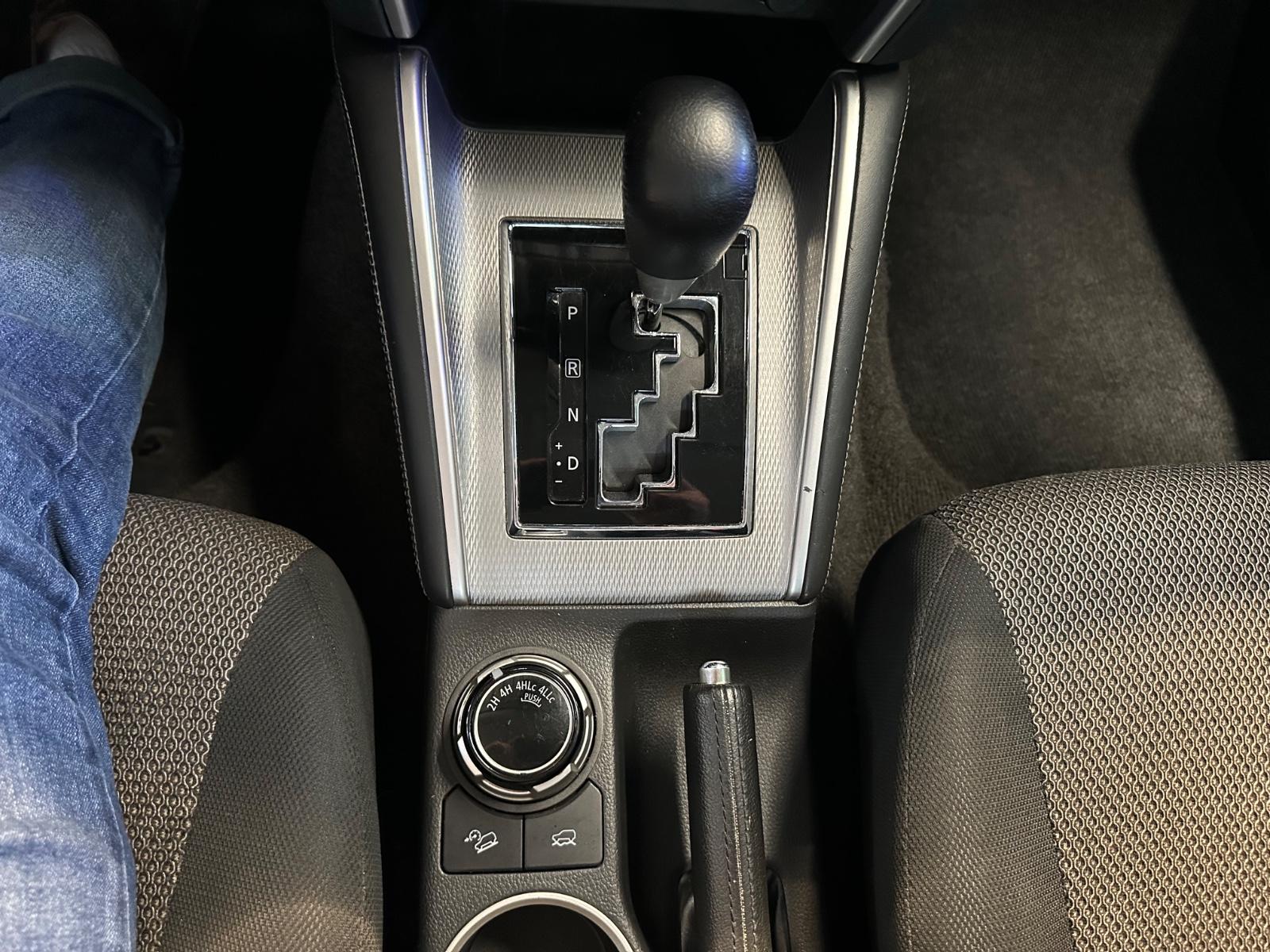 Mitsubishi L200 Plus Doppelkabine 4WD *AHK*