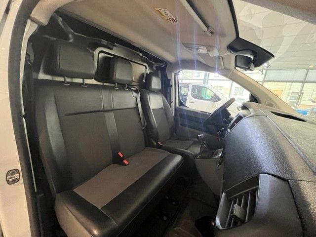 Fahrzeugabbildung Opel Vivaro Cargo 1.5 D "M" EDITION KLIMA/TEMP./PDC