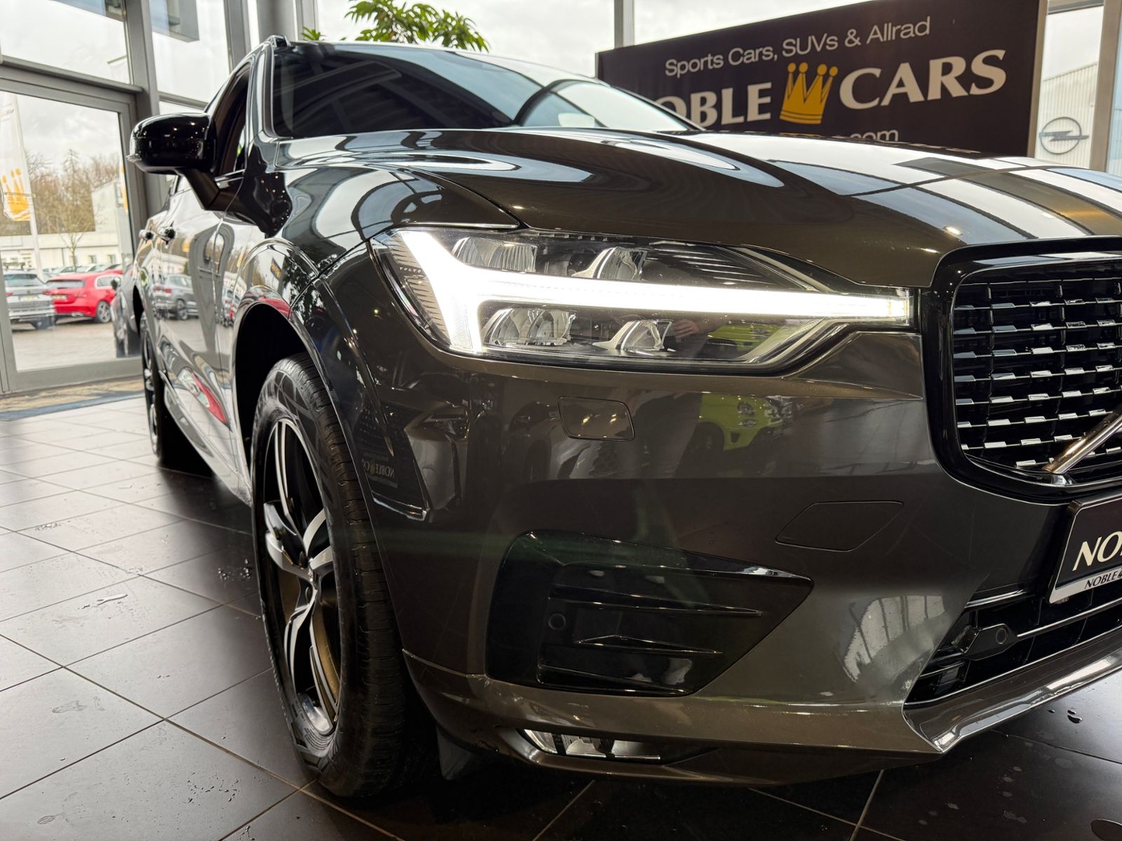 Fahrzeugabbildung Volvo XC60 R Design AWD AHK LED NAVI
