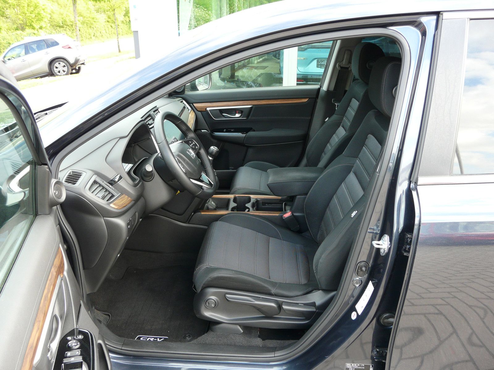 Fahrzeugabbildung Honda CR-V 1.5 T 2WD Elegance/Standheizung/Allwetterr.