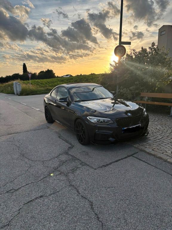 Image of BMW M235