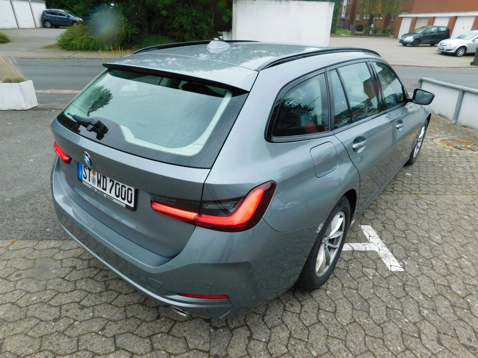 BMW 318d Touring+Navigation+PDC+Automatik+DAB+ foto 3